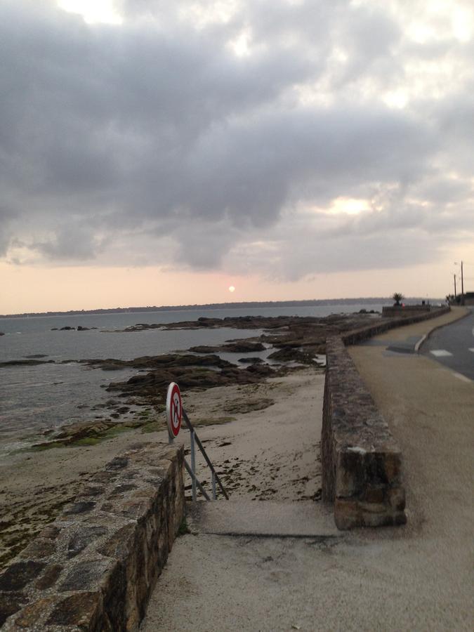 Hotel Du Port Concarneau Bagian luar foto