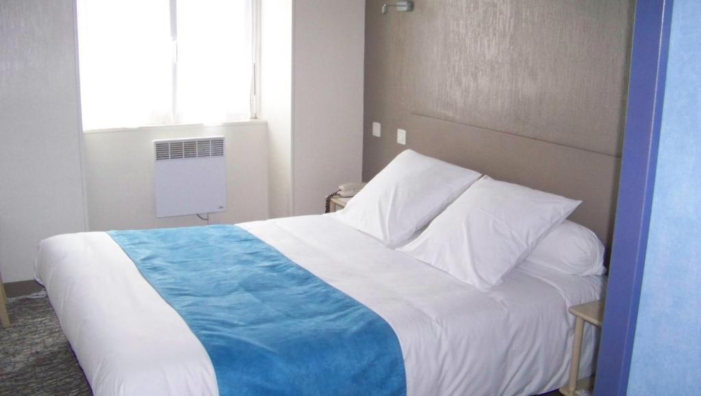 Hotel Du Port Concarneau Ruang foto