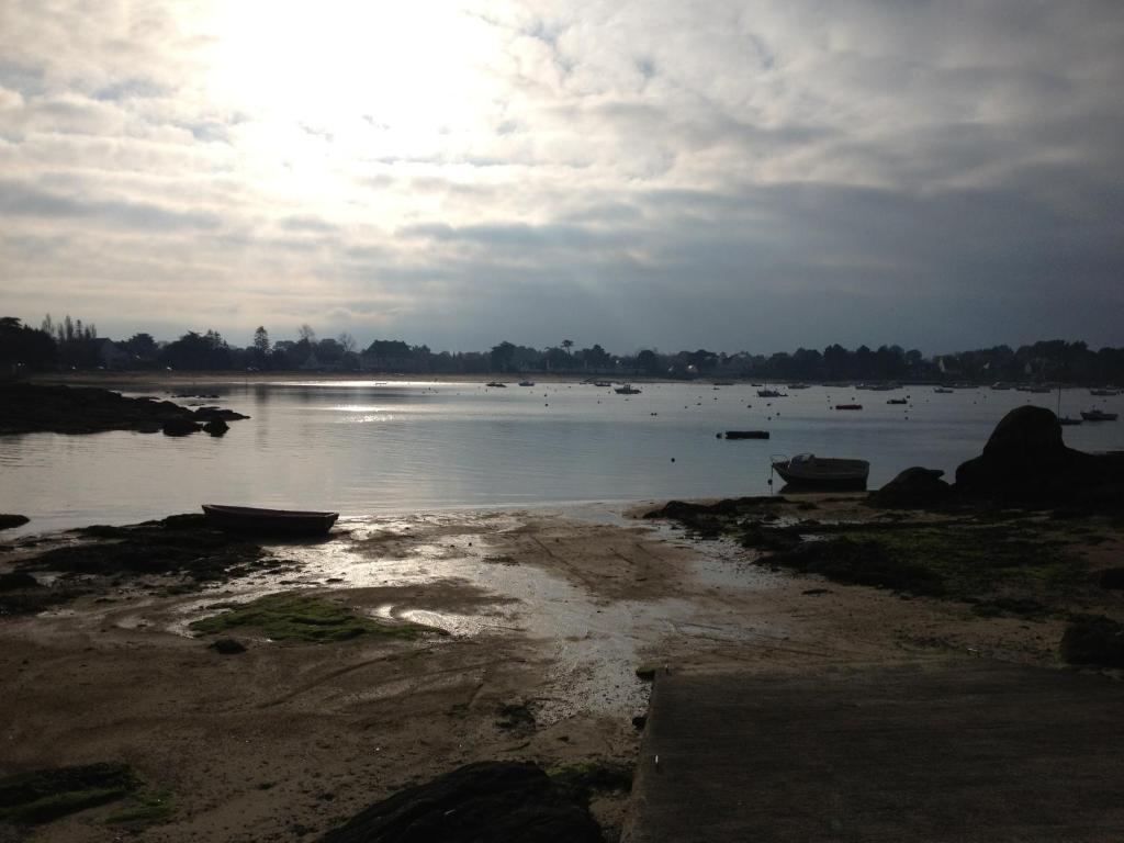 Hotel Du Port Concarneau Bagian luar foto